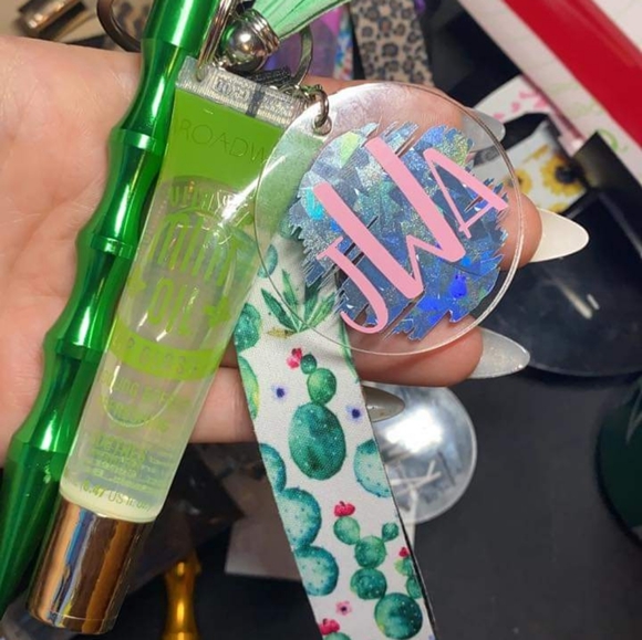 Self Defense Key Chain - Picture 4 of 6